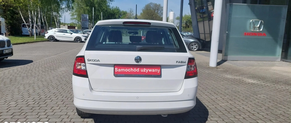 Skoda Fabia cena 38900 przebieg: 45560, rok produkcji 2017 z Grodzisk Wielkopolski małe 79